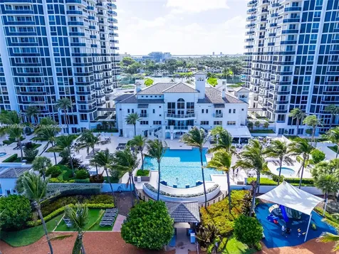 4775 Collins Avenue Miami Beach FL 33140