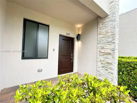949 NE 211th Street Miami FL 33179
