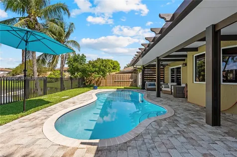 20918 SW 89th Path Cutler Bay FL 33189
