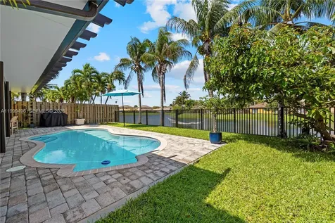 20918 SW 89th Path Cutler Bay FL 33189