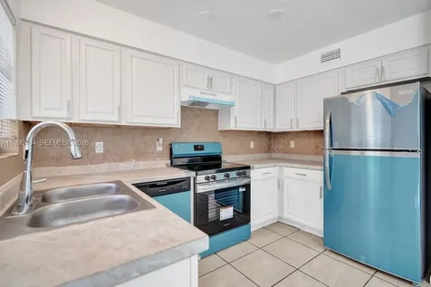 4511 Treehouse Lane Tamarac FL 33319