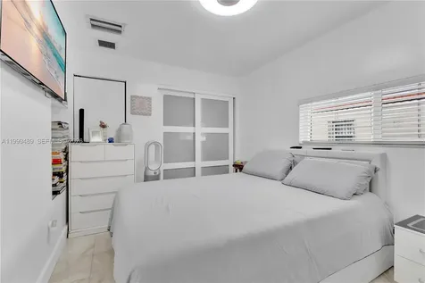 4310 SW 7th Street Miami FL 33134