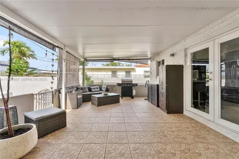 4310 SW 7th Street Miami FL 33134
