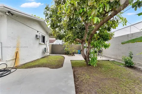 4310 SW 7th Street Miami FL 33134