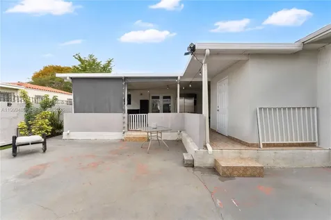 4310 SW 7th Street Miami FL 33134