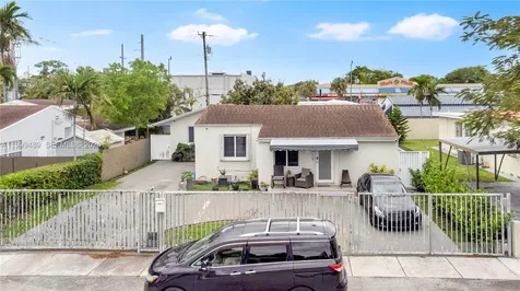 4310 SW 7th Street Miami FL 33134