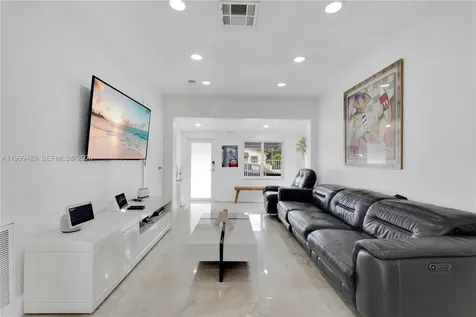 4310 SW 7th Street Miami FL 33134