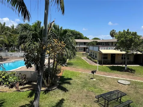 2900 NE 17th Avenue Pompano Beach FL 33064