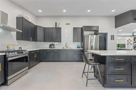 18462 SW 88th Place Cutler Bay FL 33157