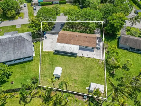 18462 SW 88th Place Cutler Bay FL 33157