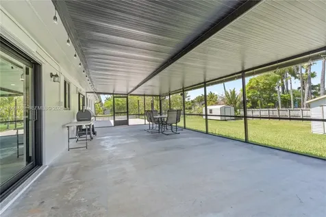 18462 SW 88th Place Cutler Bay FL 33157