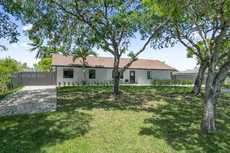 18462 SW 88th Place Cutler Bay FL 33157
