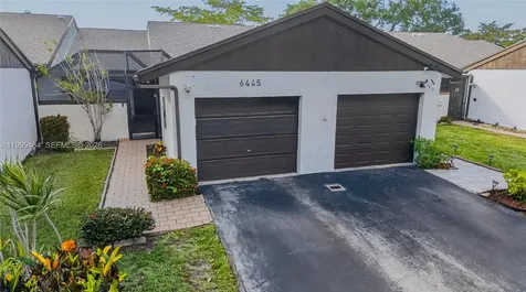 6445 W Pinehurst Circle W Tamarac FL 33321