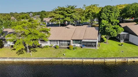 6445 W Pinehurst Circle W Tamarac FL 33321