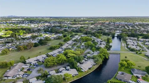 6445 W Pinehurst Circle W Tamarac FL 33321