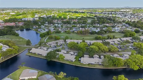 6445 W Pinehurst Circle W Tamarac FL 33321