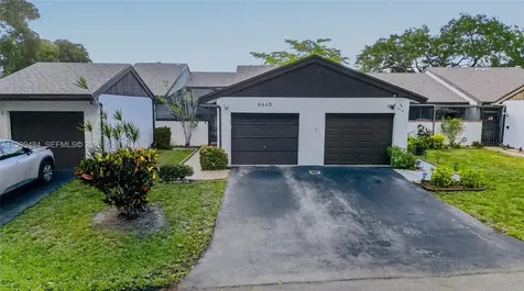 6445 W Pinehurst Circle W Tamarac FL 33321