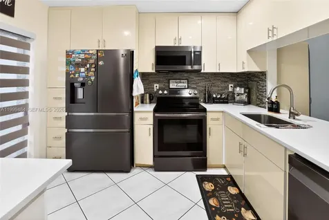 6445 W Pinehurst Circle W Tamarac FL 33321