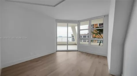 555 NE 34th Street Miami FL 33137