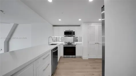 555 NE 34th Street Miami FL 33137
