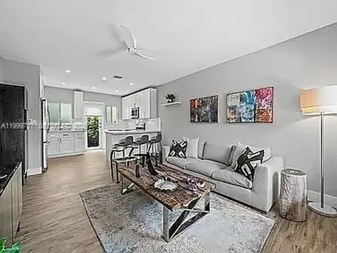 808 NE 17th Way Fort Lauderdale FL 33304