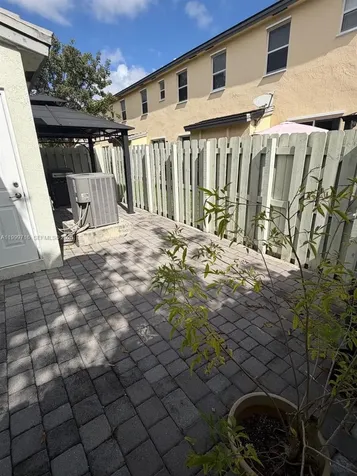 133 SE 28 Homestead FL 33033