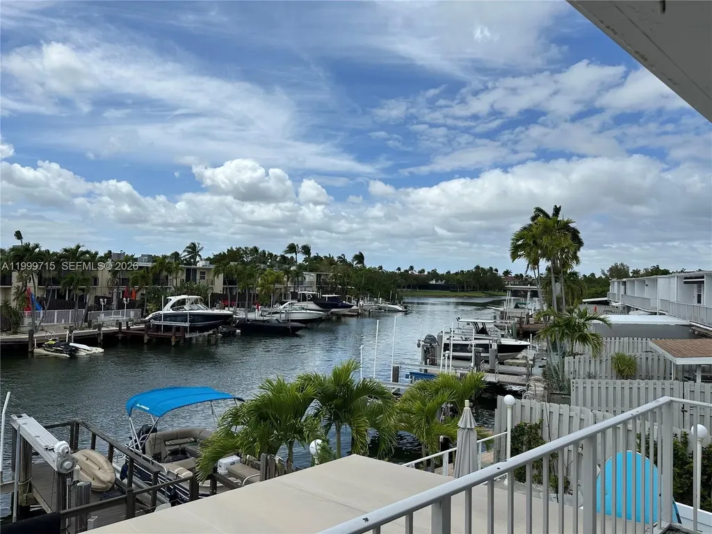 925 NE 26th Avenue Hallandale Beach FL 33009