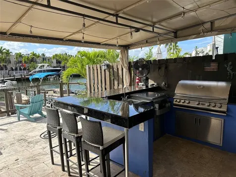 925 NE 26th Avenue Hallandale Beach FL 33009