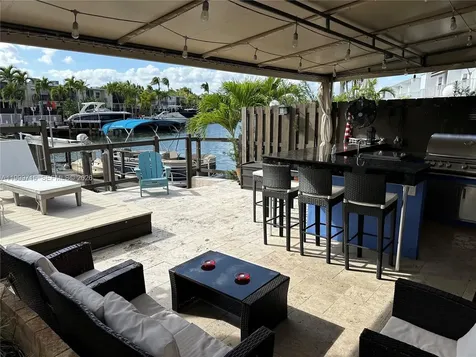 925 NE 26th Avenue Hallandale Beach FL 33009