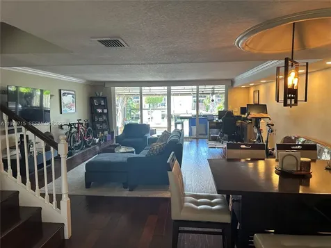 925 NE 26th Avenue Hallandale Beach FL 33009