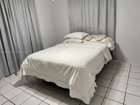 2732 NW 16th Terrace Miami FL 33125