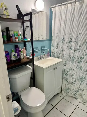 2732 NW 16th Terrace Miami FL 33125