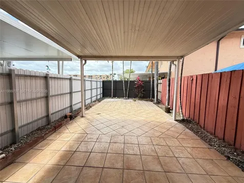 8428 NW 103rd Street Hialeah Gardens FL 33016
