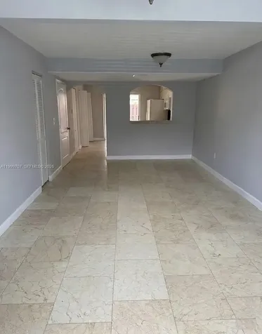 8428 NW 103rd Street Hialeah Gardens FL 33016