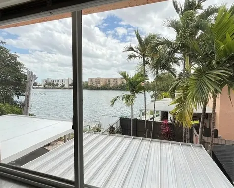 8428 NW 103rd Street Hialeah Gardens FL 33016