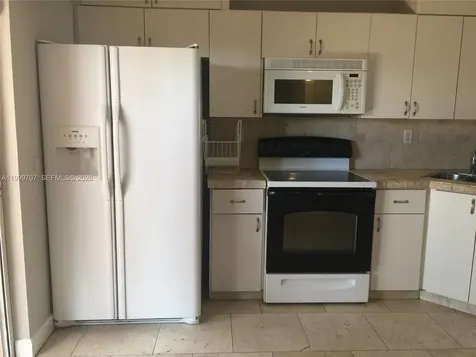8428 NW 103rd Street Hialeah Gardens FL 33016