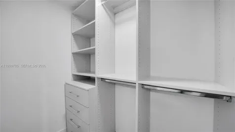 555 NE 34th Street Miami FL 33137