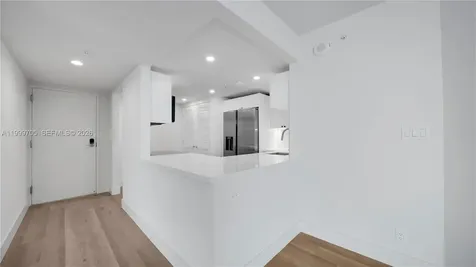 555 NE 34th Street Miami FL 33137