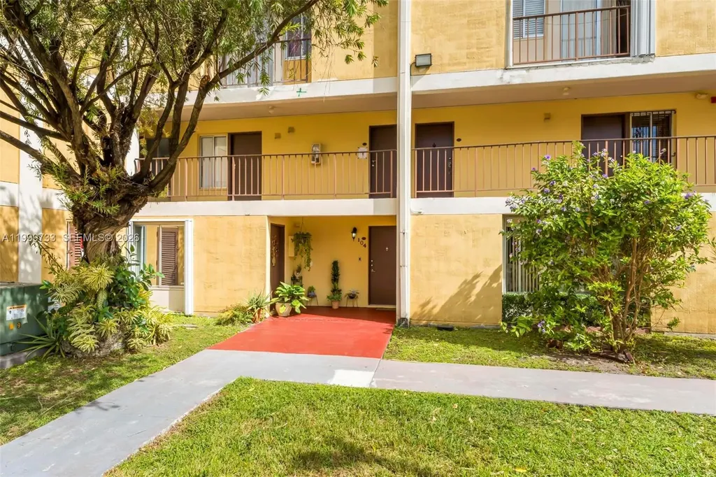 9210 Fontainebleau Boulevard Miami FL 33172