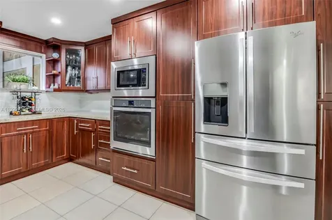 9210 Fontainebleau Boulevard Miami FL 33172