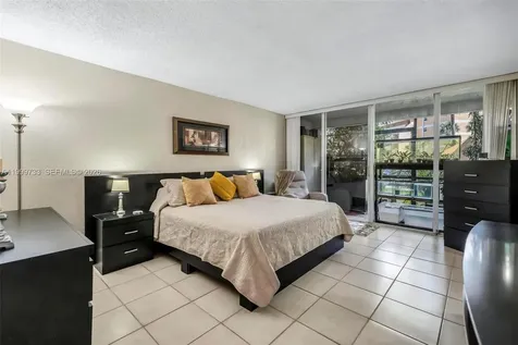 9210 Fontainebleau Boulevard Miami FL 33172