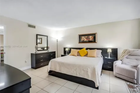 9210 Fontainebleau Boulevard Miami FL 33172