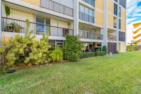 9210 Fontainebleau Boulevard Miami FL 33172