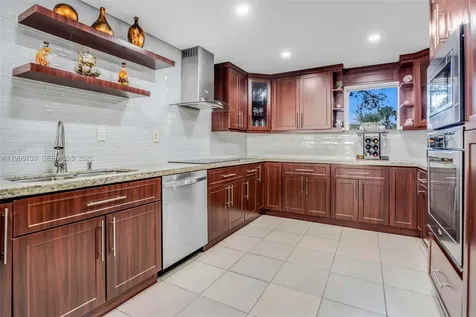 9210 Fontainebleau Boulevard Miami FL 33172