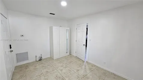 117 NW 11th Avenue Dania Beach FL 33004