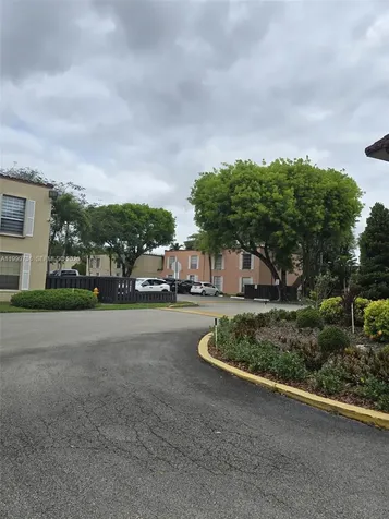 10786 N Kendall Drive Miami FL 33176