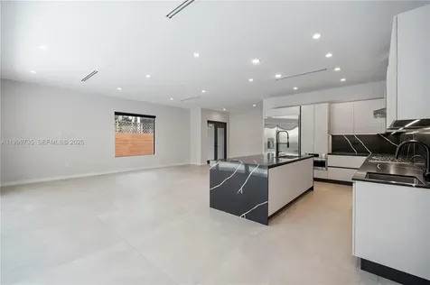 2960 W Trade Avenue Coconut Grove FL 33133