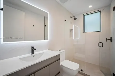 2960 W Trade Avenue Coconut Grove FL 33133