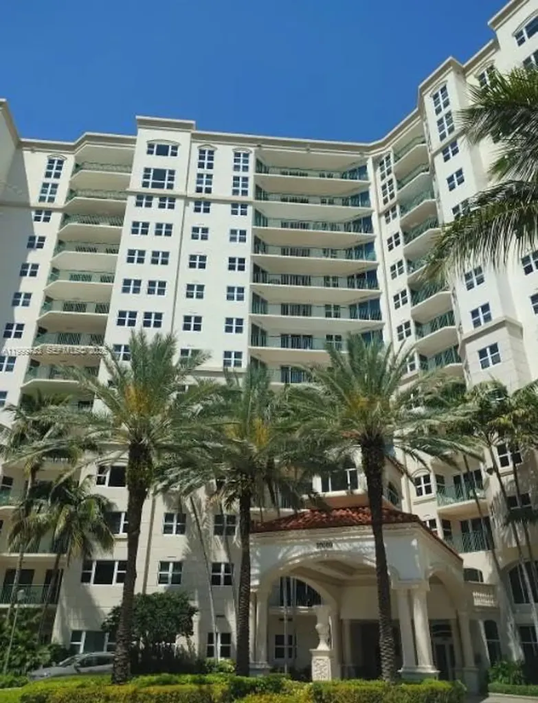 20000 E Country Club Drive Aventura FL 33180