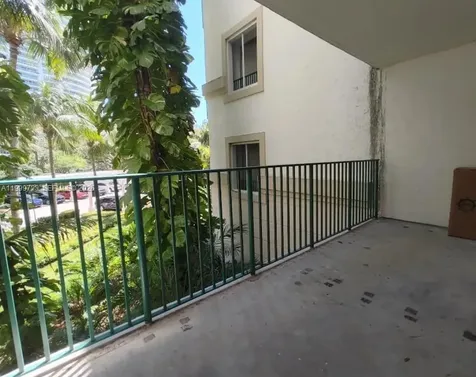 20000 E Country Club Drive Aventura FL 33180